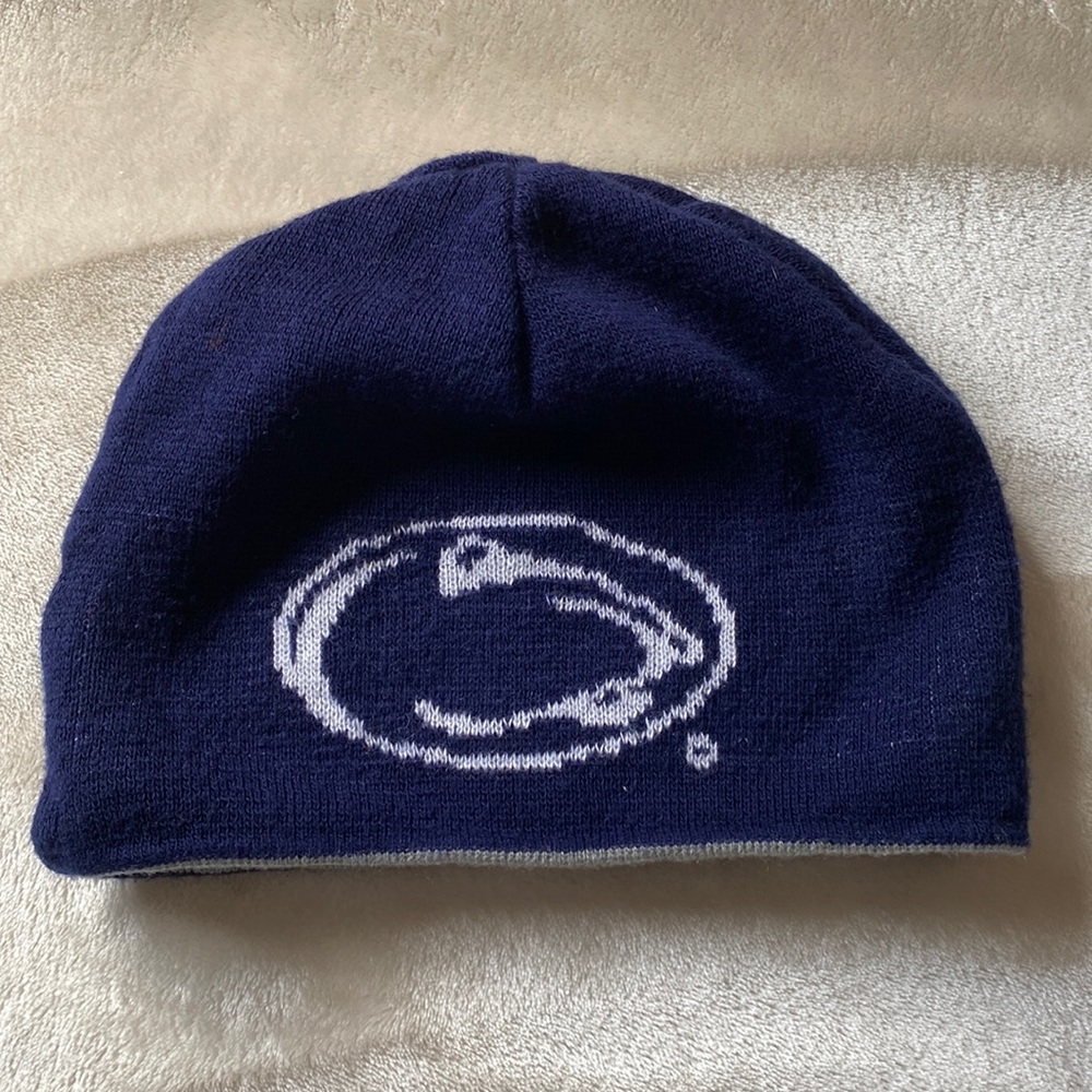 Reversible Penn State winter beanie